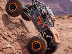 AXIAL 1/18 UTB18 Capra 4WD Unlimited Trail Buggy RTR, Grey AXI01002T2 -Remote Control Car Shop C AXI01002T2 L